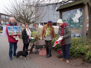 26 novembre 2016 à Fléron, distribution de petits fruitiers.
